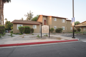 Desert Breeze Villas in Blythe, CA - Building Photo - Building Photo