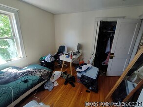 24 Claymoss Rd, Unit 3 in Boston, MA - Foto de edificio - Building Photo