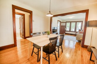 2025 Jenifer St in Madison, WI - Building Photo - Building Photo