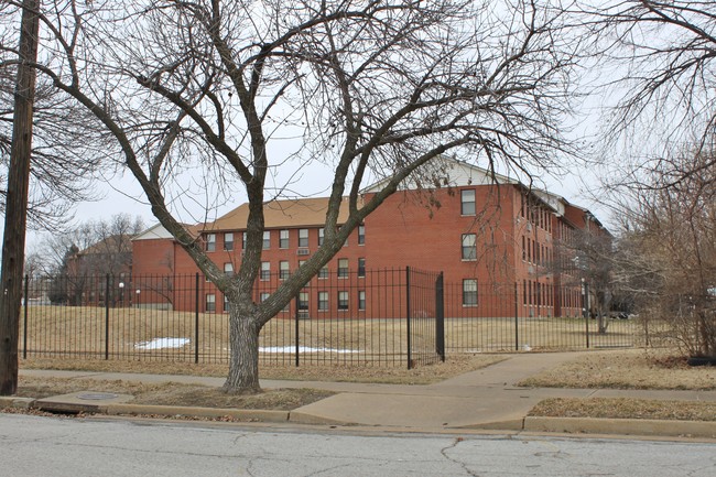 Jeff-Vander-Lou Apartments in St. Louis, MO - Building Photo - Building Photo