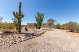 7880 S Ave De Pina in Tucson, AZ - Building Photo - Building Photo