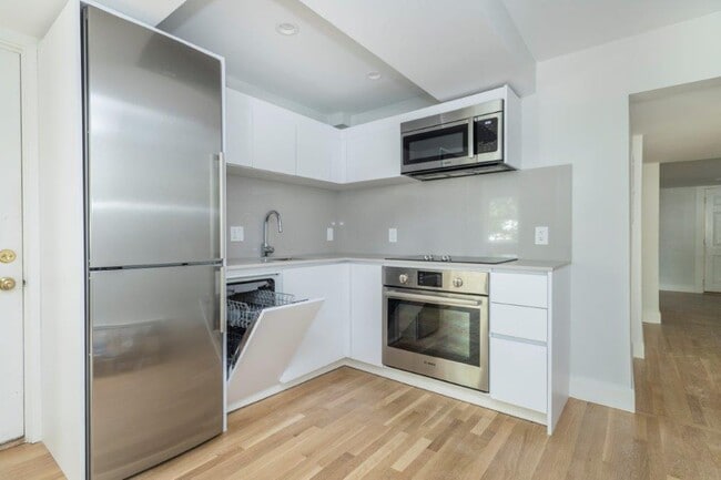property at 25 South St