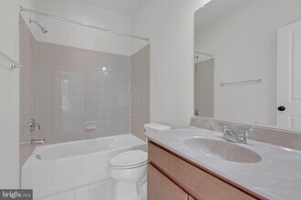 22554 Cambridgeport Square in Ashburn, VA - Building Photo - Building Photo