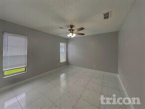 2550 Mill Run Blvd in Kissimmee, FL - Foto de edificio - Building Photo