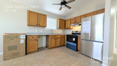 1309 Giselle Crescent in Windsor, ON - Building Photo - Building Photo