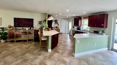 3464 NW 26th Ct in Boca Raton, FL - Building Photo - Building Photo