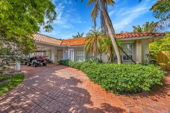 property at 720 N Mashta Dr