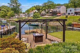 21112 Rio Oro Dr in Cornelius, NC - Building Photo - Building Photo
