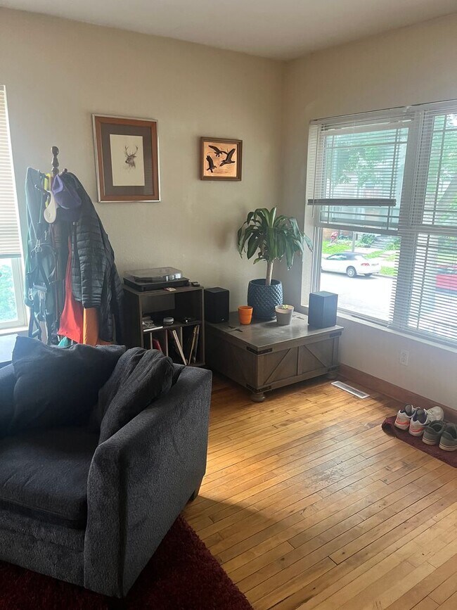 2630 N Bartlett Ave in Milwaukee, WI - Building Photo - Building Photo