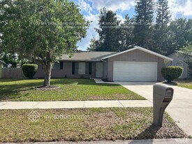 410 Brandywine Dr in Valrico, FL - Building Photo