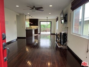 1019 Camino Real in Redondo Beach, CA - Building Photo - Building Photo