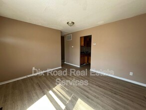 1400 Hagerman Dr in Dayton, OH - Building Photo - Building Photo