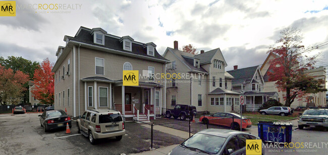 15 Farrington Ave, Unit 2 in Boston, MA - Foto de edificio - Building Photo