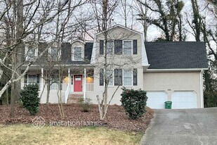 5031 Golf Link Ct in Stone Mountain, GA - Building Photo