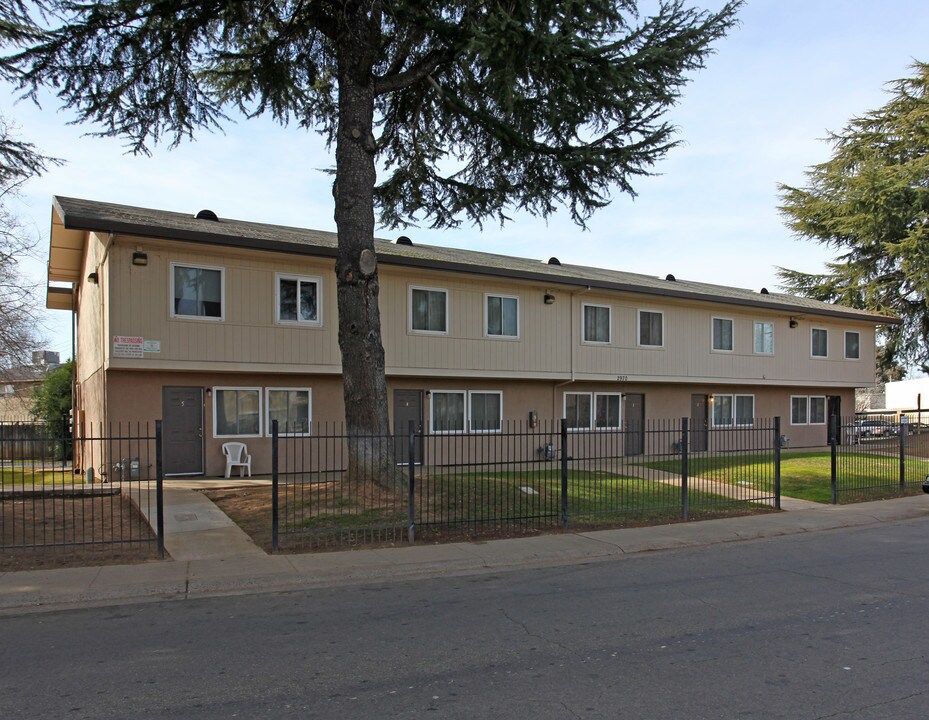 2970 Portsmouth Dr in Rancho Cordova, CA - Foto de edificio