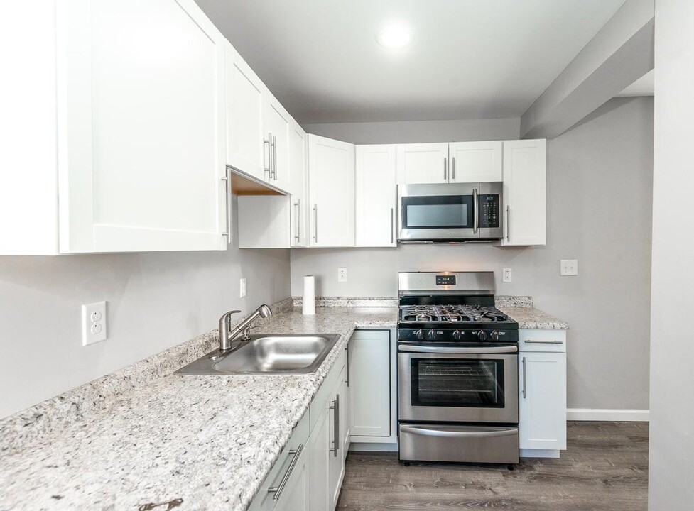 453 Edith St in Pittsburgh, PA - Building Photo
