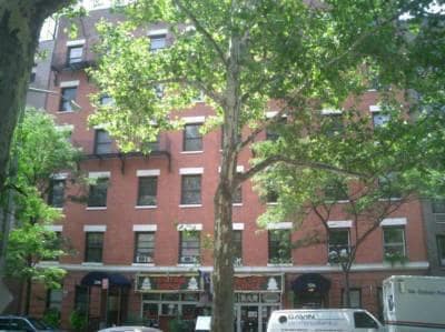 330 E 35th St in New York, NY - Building Photo - Building Photo