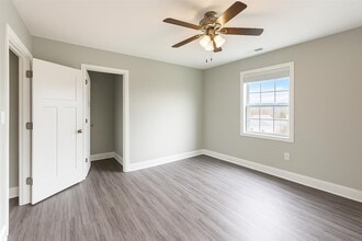 1412 Magnolia St in Bowling Green, KY - Building Photo - Building Photo