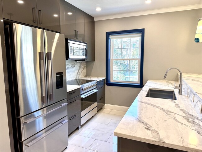 property at 27-29 Commonwealth Ave