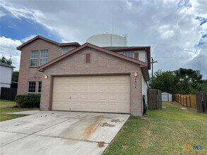 2038 Castleberry Ridge in New Braunfels, TX - Building Photo - Building Photo