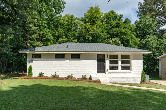 5196 Scenic View Dr in Irondale, AL - Building Photo - Building Photo