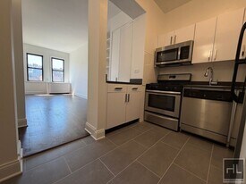 WEST 22 STREET, Unit 7S in New York, NY - Building Photo