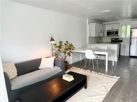 6863 NW 2nd Ave in Miami, FL - Building Photo