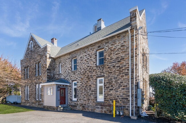 300 Soundview Ave in Fairfield, CT - Building Photo - Building Photo