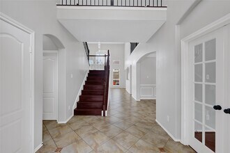 16611 Foster Point Ln in Houston, TX - Foto de edificio - Building Photo