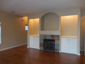 1050 SW 170th Ave in Beaverton, OR - Building Photo - Building Photo