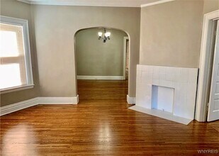 144 Greenfield St in Buffalo, NY - Building Photo - Building Photo