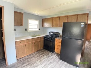 3325 Wesler Dr in Gobles, MI - Building Photo - Building Photo