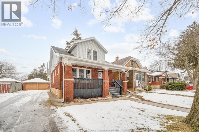 956 Curry Ave in Windsor, ON - Building Photo - Building Photo