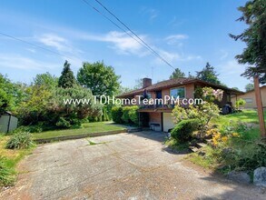 10228 4th Ave S-Unit -B in Seattle, WA - Building Photo - Building Photo