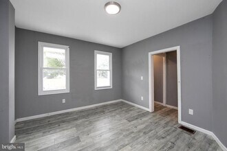 133 E Federal St in Burlington, NJ - Building Photo - Building Photo
