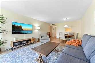 3540 S Ocean Blvd in South Palm Beach, FL - Building Photo - Building Photo