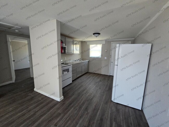 property at 2815 Howell Ct