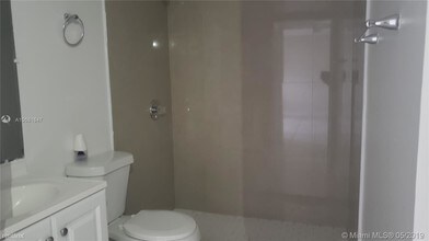 15201 SW 80th St-Unit -Apt 103 in Miami, FL - Building Photo - Building Photo