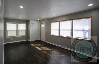 7704 Webster St in Omaha, NE - Building Photo - Building Photo