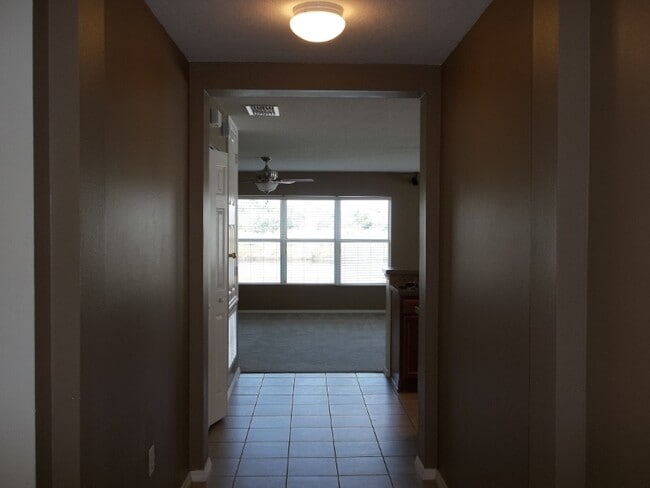 1745 Strathmore Cir in Mount Dora, FL - Building Photo - Building Photo