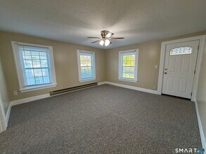 38 Twining St in Bristol, CT - Building Photo - Building Photo