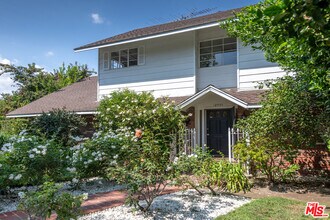 12455 Sarah St in Los Angeles, CA - Building Photo - Building Photo