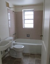 5 Sherman Ter, Unit 6 in Madison, WI - Building Photo