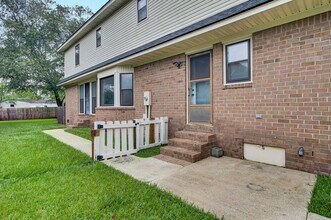 8000 Eberly Ave in North Charleston, SC - Building Photo - Building Photo