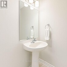 514 Flagstaff Dr in Ottawa, ON - Building Photo - Building Photo