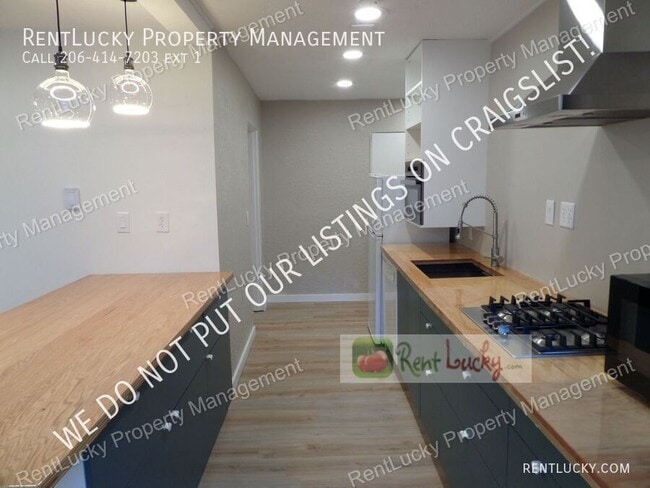 2110 NE 85th St in Seattle, WA - Building Photo - Building Photo