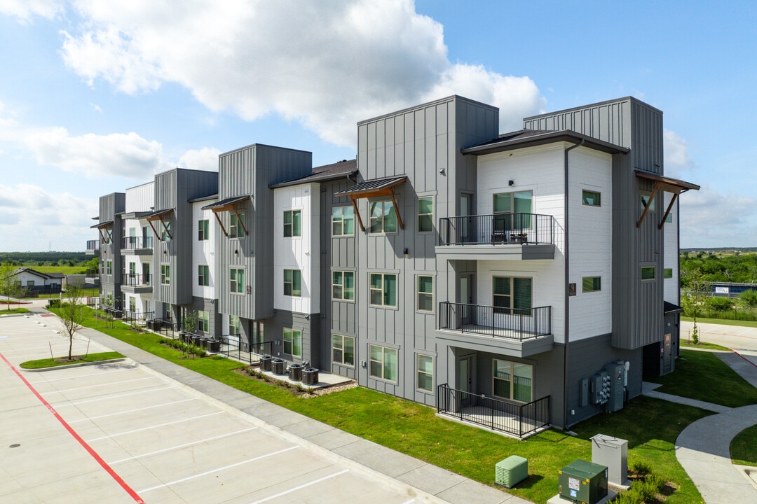 Enclave Creedmoor in Creedmoor, TX - Foto de edificio