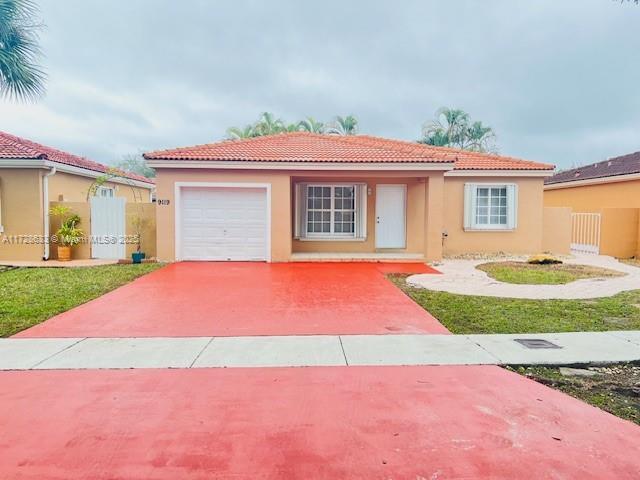 9119 NW 191st Terrace in Hialeah Gardens, FL - Building Photo