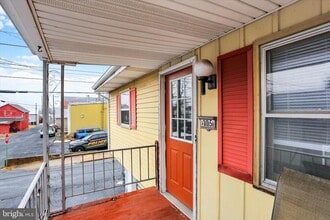 105 W Main St in Palmyra, PA - Building Photo - Building Photo