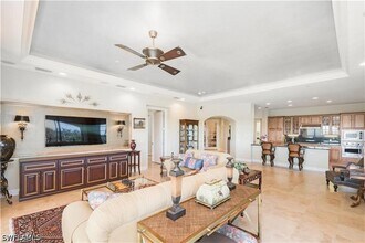 2538 Marquesa Royale Ln in Naples, FL - Building Photo - Building Photo